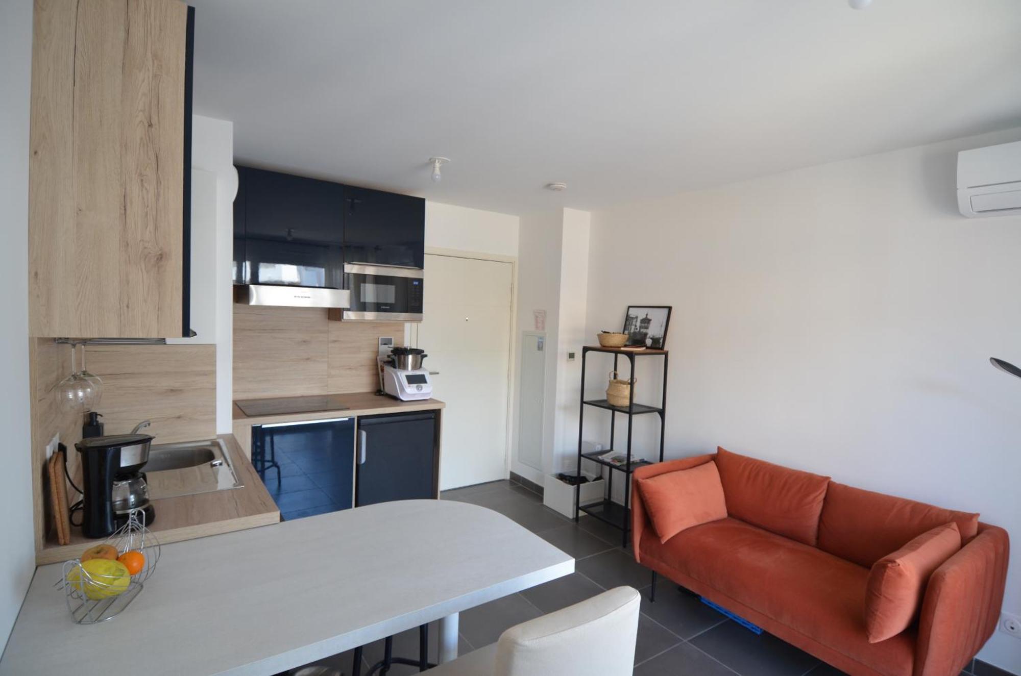 Villa Smolett - Appartement Cosy Au Coeur Du Quartier Du Port Nisa Exterior foto
