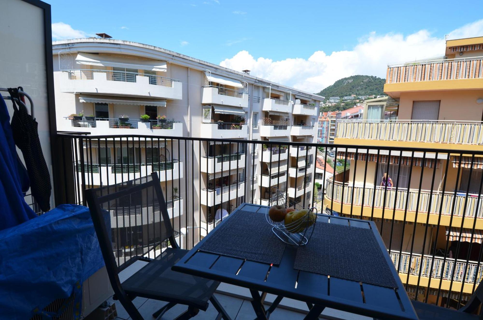 Villa Smolett - Appartement Cosy Au Coeur Du Quartier Du Port Nisa Exterior foto